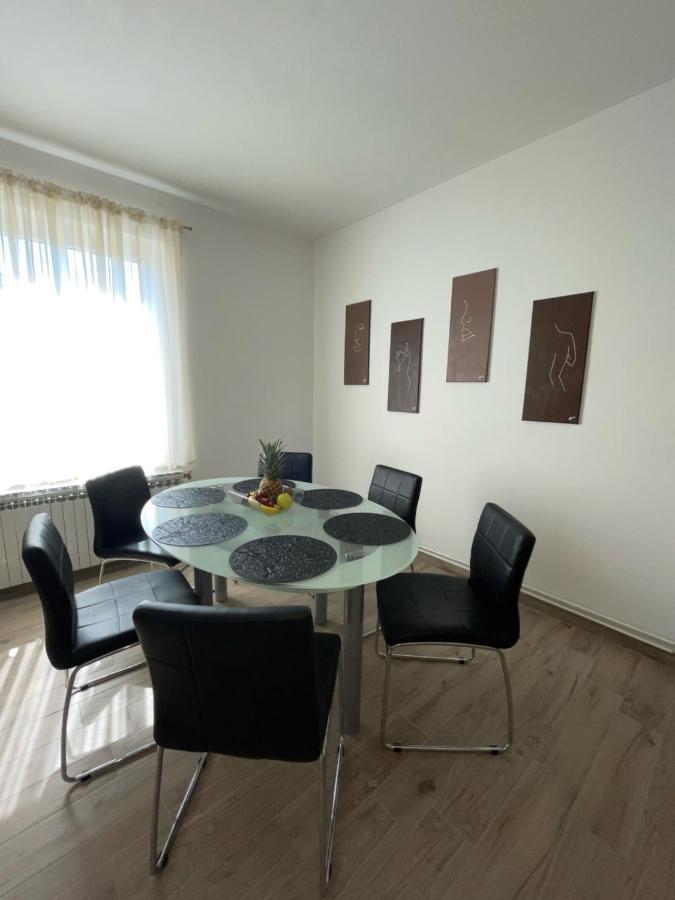 Apartman Varea Liznjan Exterior photo